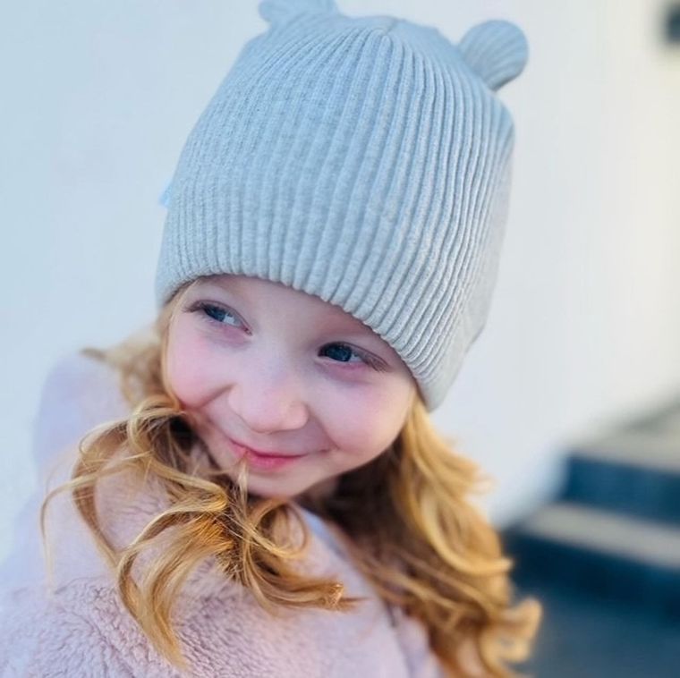 Czapka dziecięca, prążkowana, beżowa, Iltom