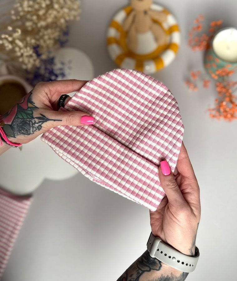 Czapka dziewczęca, różowa, Iltom