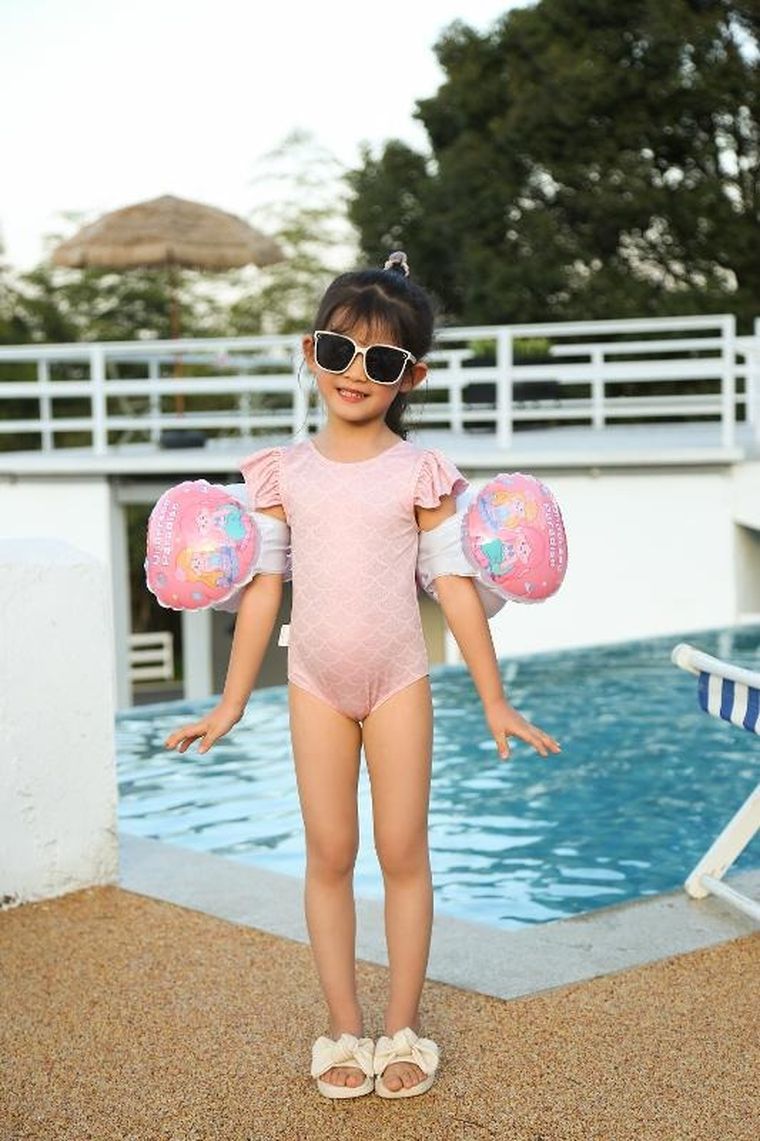 Dmuchane rękawki do pływania, morski raj