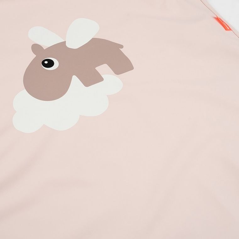Done by Deer, Happy Clouds, wodoodporny fartuszek dla dziecka, Powder
