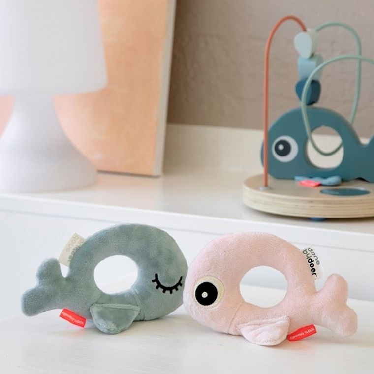 Done By Deer, Wally, grzechotka, ring, powder