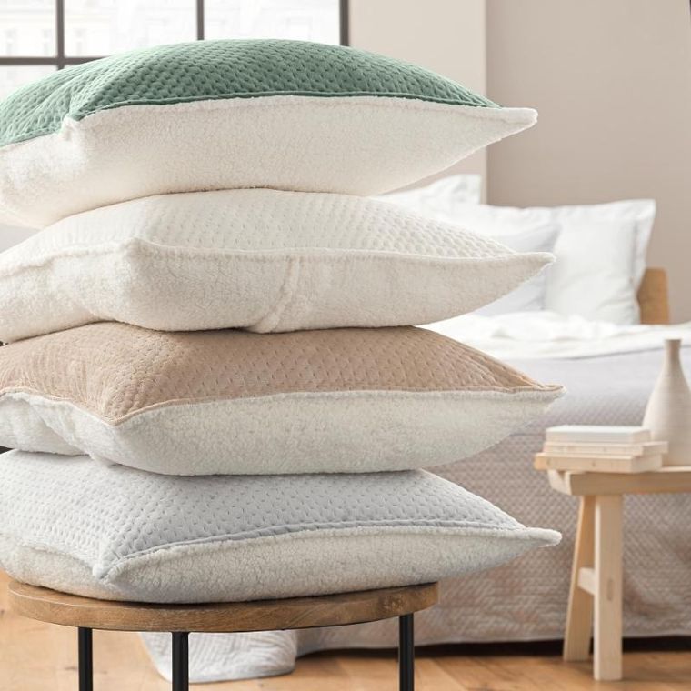 Douceur D'intérieur, Mylene, welwetowy komplet pościeli, narzuta + 2 poszewki na poduszki