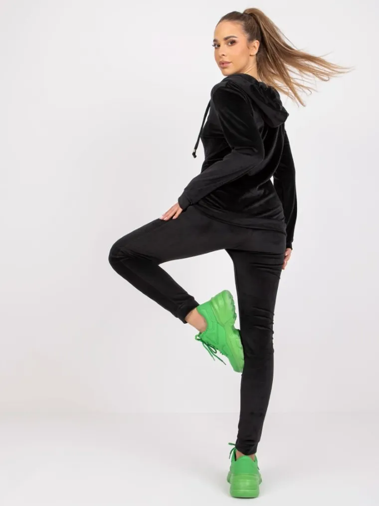 Dres damski, czarny, Relevance