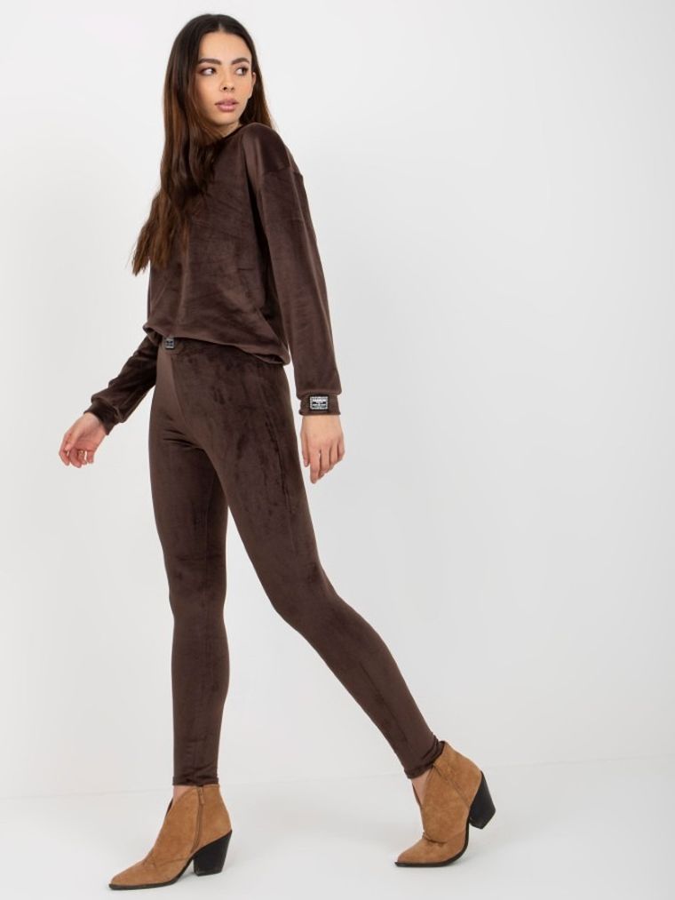 Dres damski, welurowy, brązowy, Lakerta