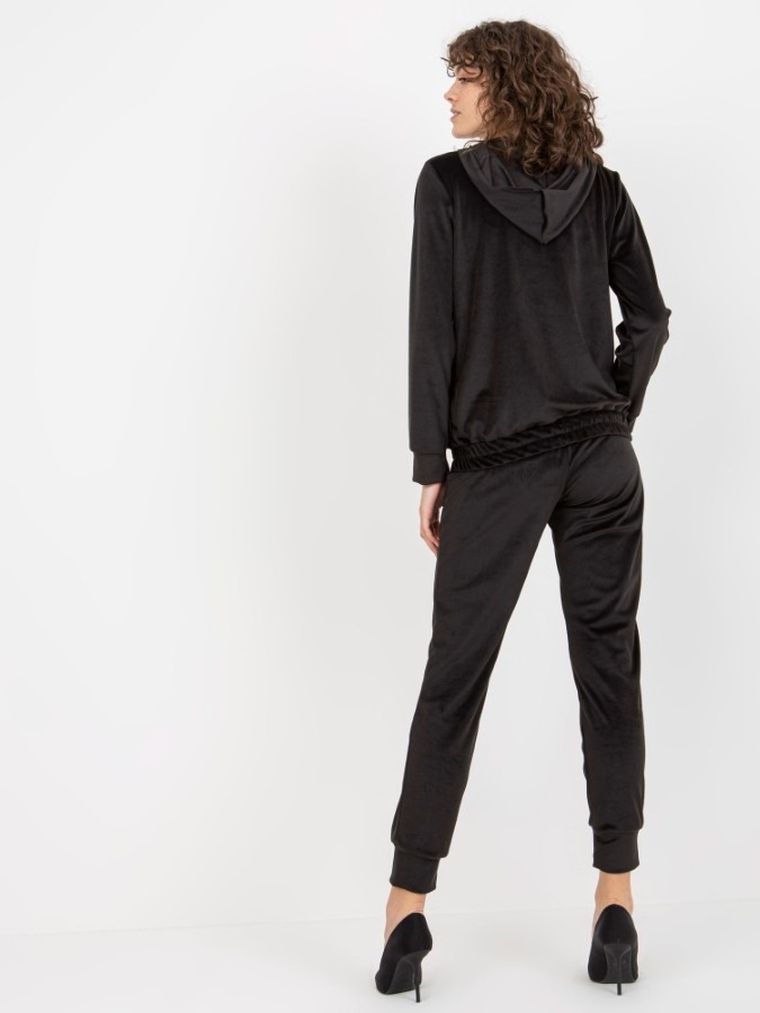 Dres damski, welurowy, czarny, Lakerta