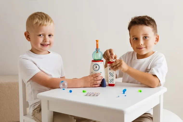 Dumel, Fabryka Radości, Kosmiczne balony, zestaw kreatywny