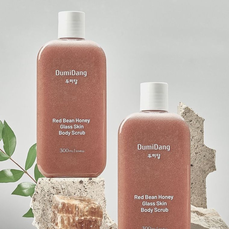 Dumidang, Red Bean Honey Moisturizing, peeling-pianka rozświetlający do ciała, 300 g