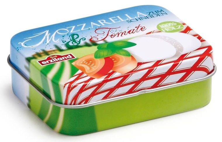 Erzi, drewniane ser mozzarella z pomidorem w puszcze