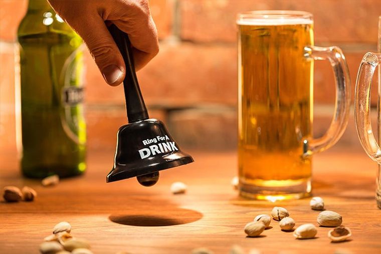 Gadget Master, dzwonek na drinka, Ring for a drink
