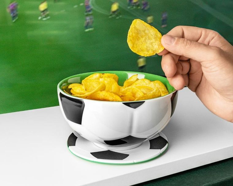 Gadget Master, miska piłkarza z podkładką