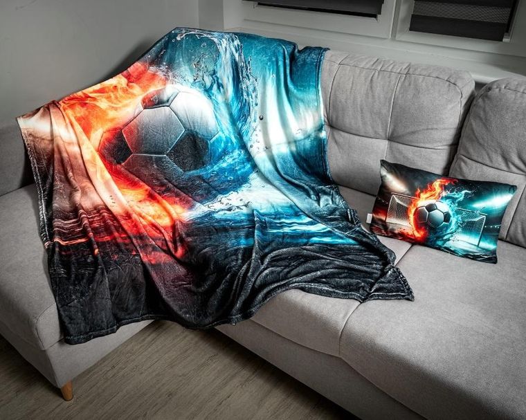 Gadget Master, piłkarski zestaw, kocyk i poduszka