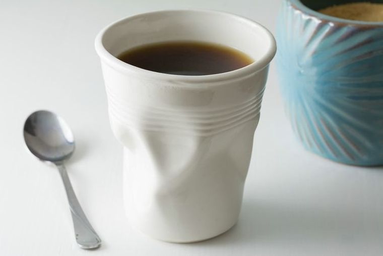 Gadget Master, zgnieciony kubek