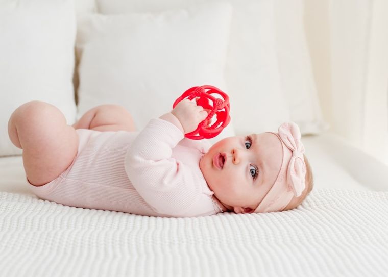 Giligums, silikonowa piłka gryzak, czerwona