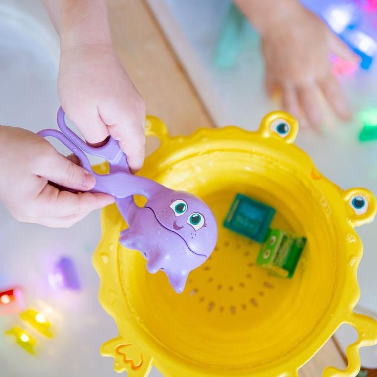 Glo Pals, zestaw zabawek 5w1 rozwijających motorykę małą, 3 szt.