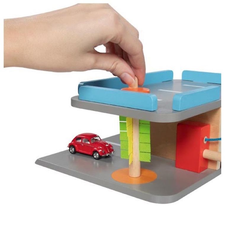 Goki, kompaktowy parking dla autek, drewniany