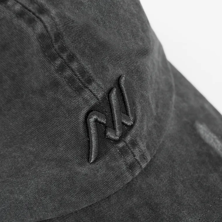 Grafitowa czapka z daszkiem unisex NOWEAR