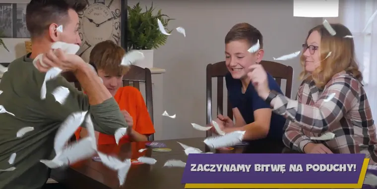 Granna, Bitwa na poduchy, gra zręcznościowa