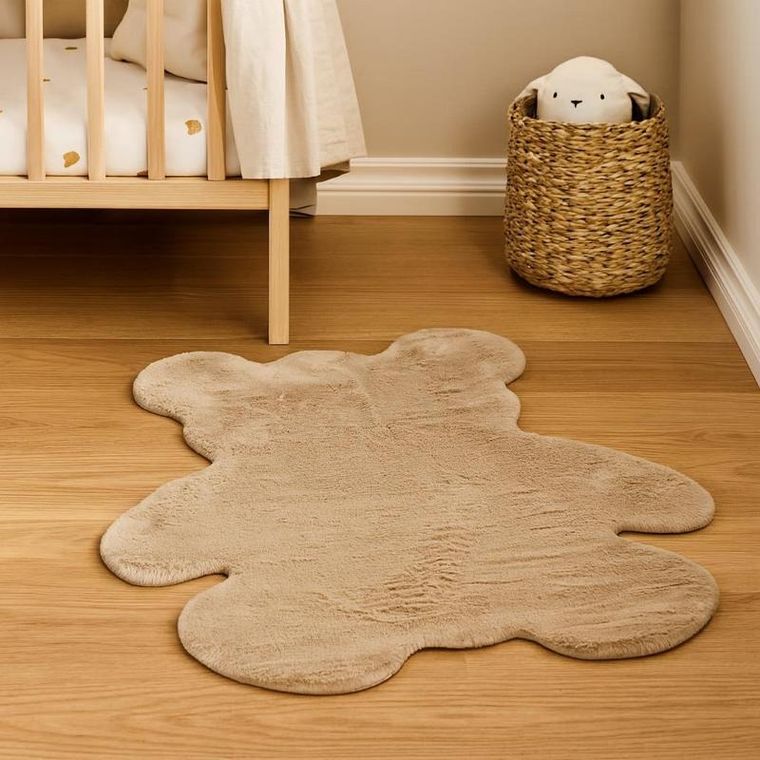 Home Styling Collection, Miś, dywan dziecięcy z imitacji futra, beżowy, 100-85 cm