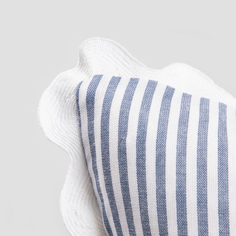 Homla, Baroso, poszewka, z ozdobną białą lamówką, 45-45 cm