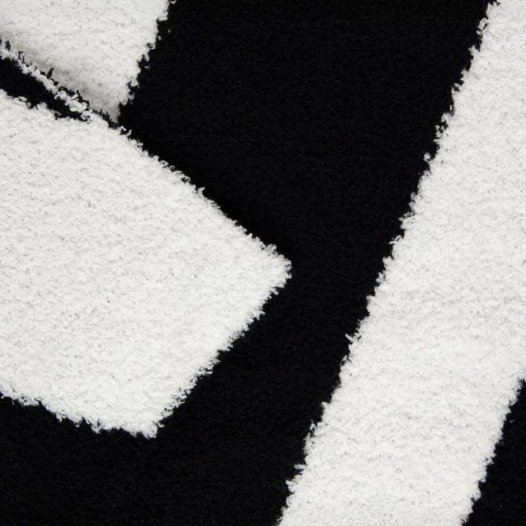 Homla, Kobe, koc gruby żakardowy w czarno-białe pasy, 130-170 cm