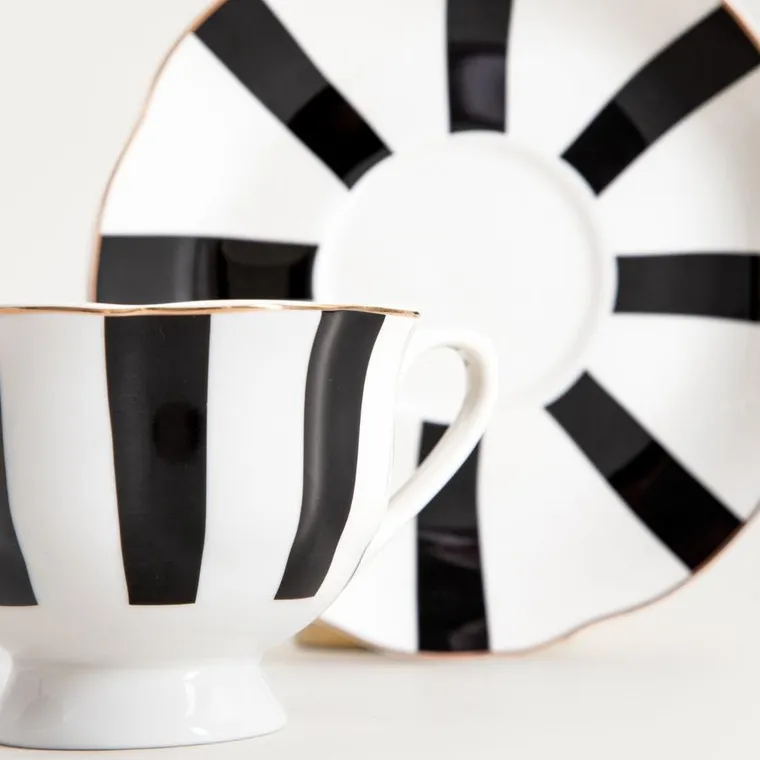 Homla, Velos, filiżanka ze spodkiem, w czarne paski, 0,15l