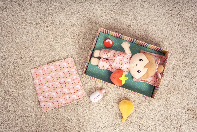 Huggy Luv, Gaja, lalka z 8 akcesoriami, interaktywna, miękka