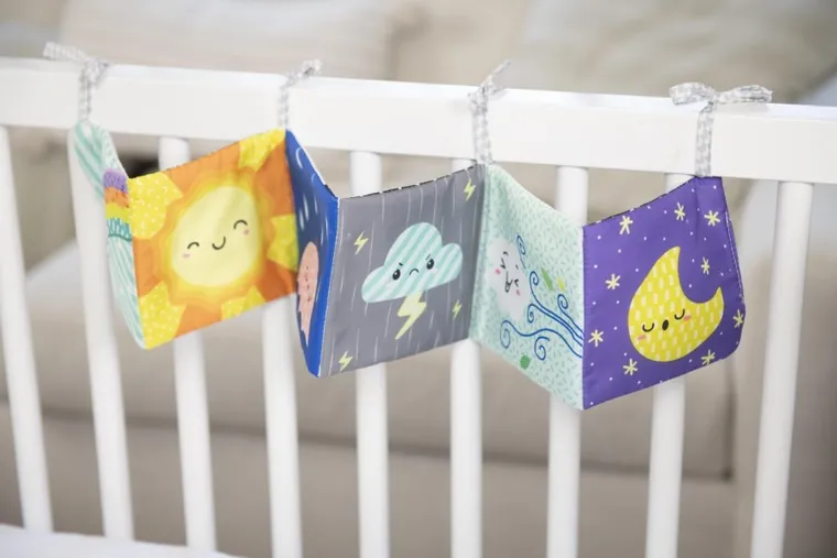 Infantino, miękka książeczka harmonijkowa