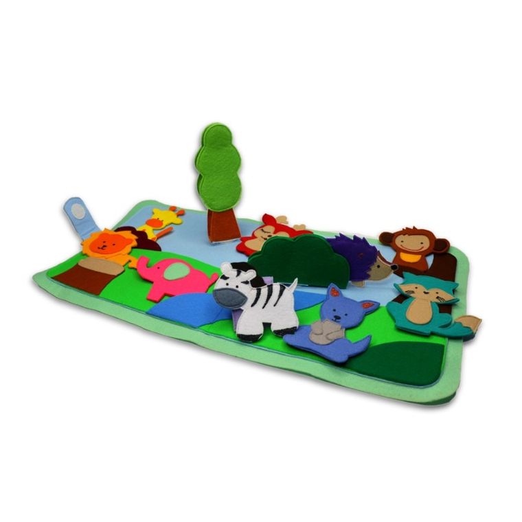 Jolly Designs. Las. Książeczka sensoryczna