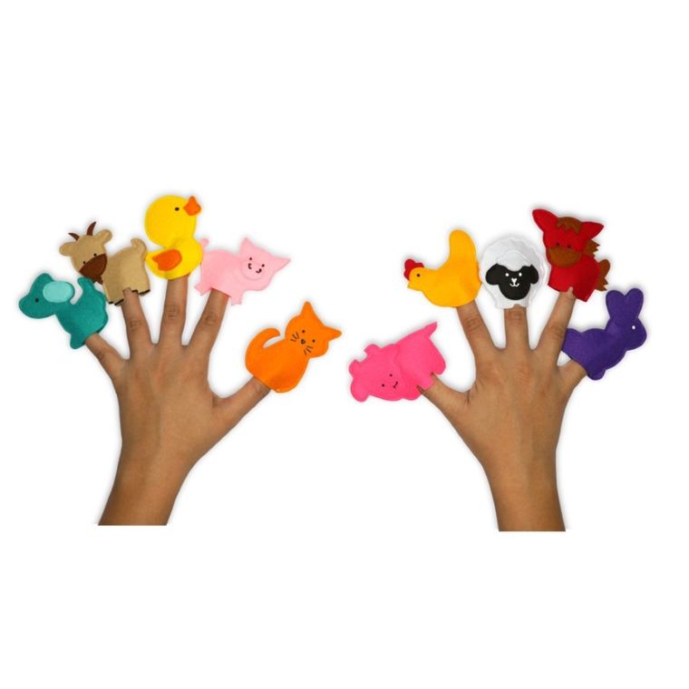 Jolly Designs. Na farmie. Książeczka sensoryczna