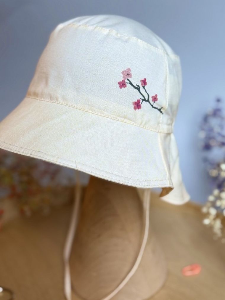 Kapelusz dziewczęcy safari, wiązany, żółty, Iltom