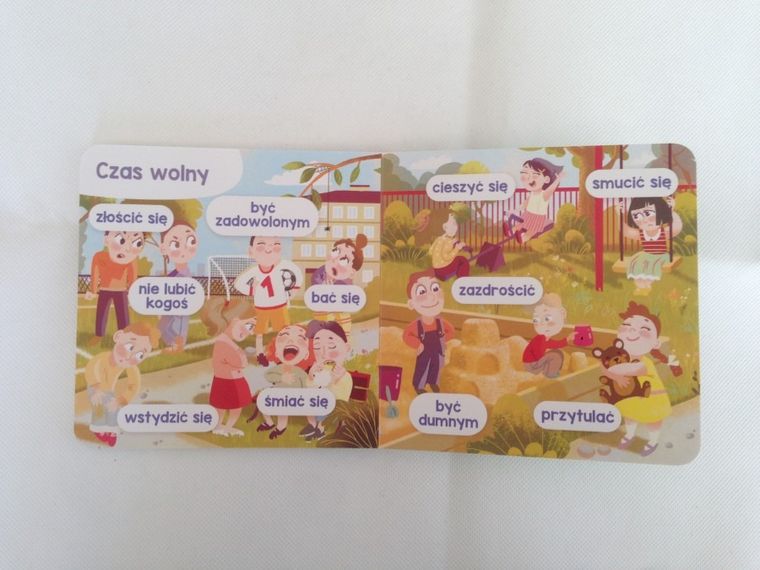 Kapitan Nauka. Mój dzień. 100 pierwszych słówek