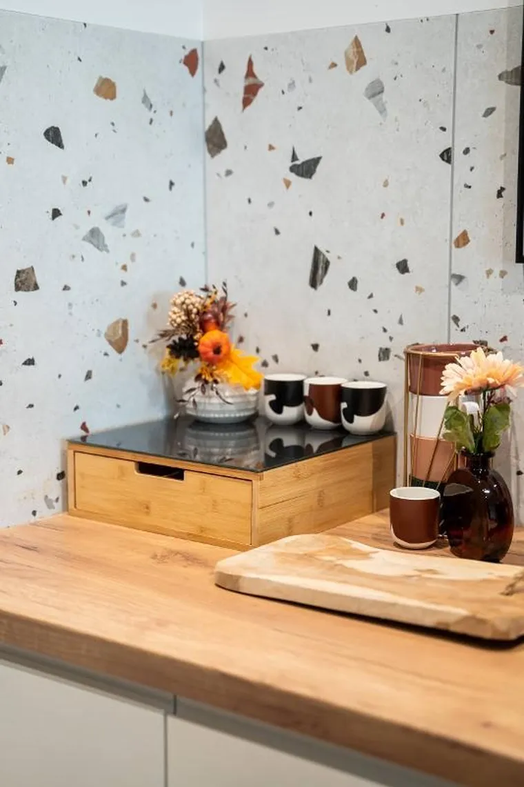 Kesper, schowek na kapsułki do kawy z deską do krojenia, 2w1