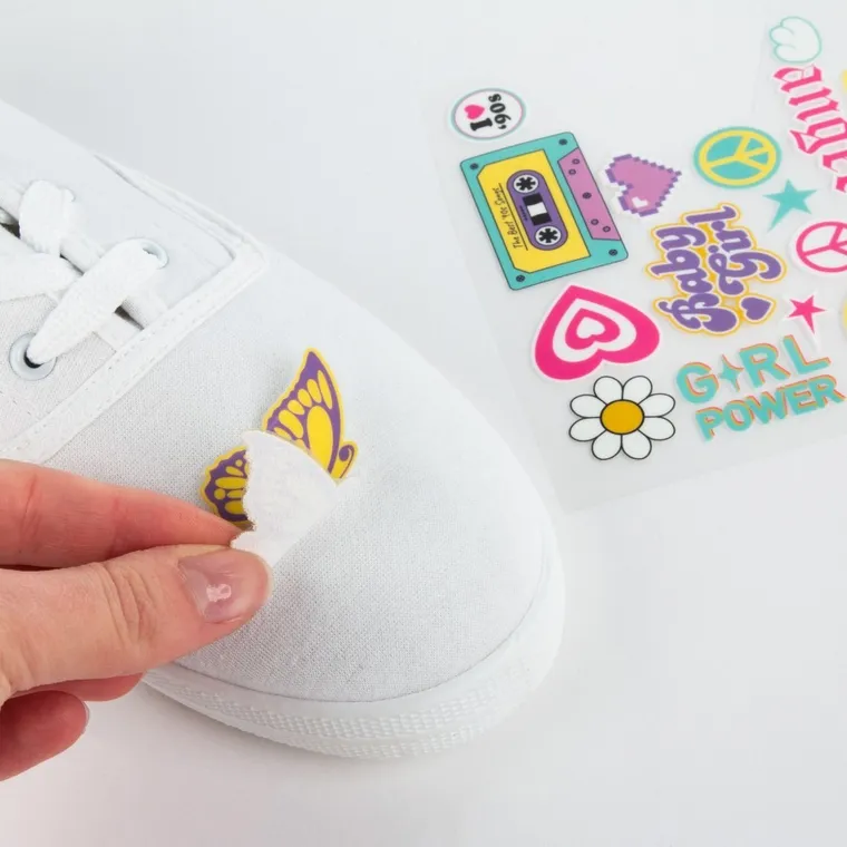 Kidea, tatuaże do obuwia, świecące w ciemności, good vibes