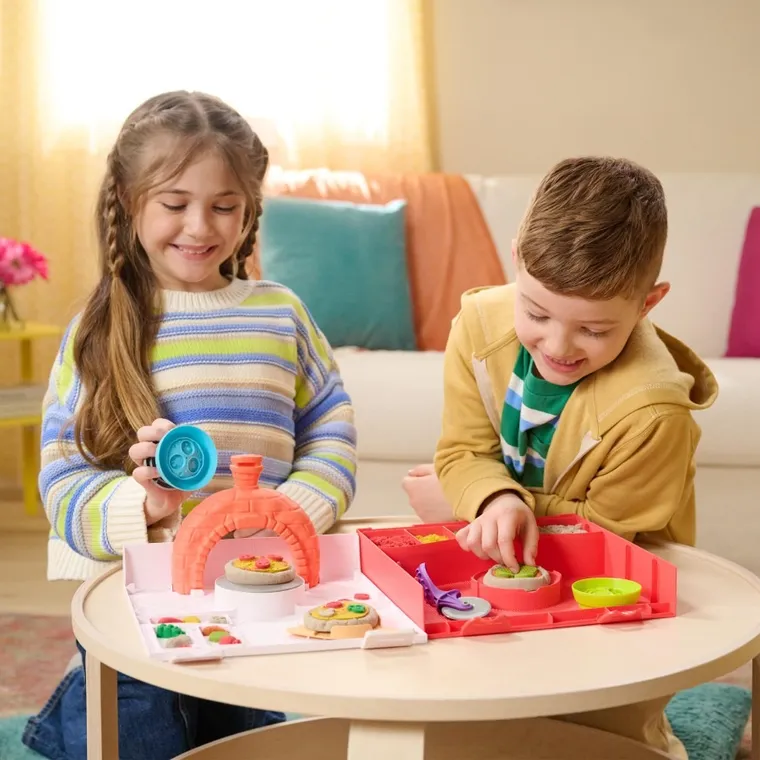 Kinetic Sand, Pizza, walizka z piaskiem kinetycznym i akcesoriami