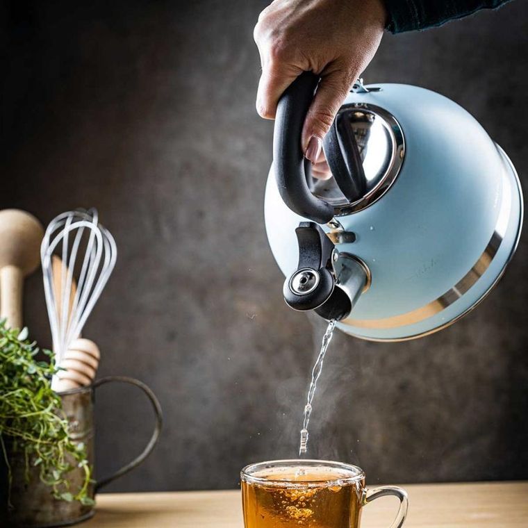 Kinghoff, czajnik z gwizdkiem, niebieski, 1,8l