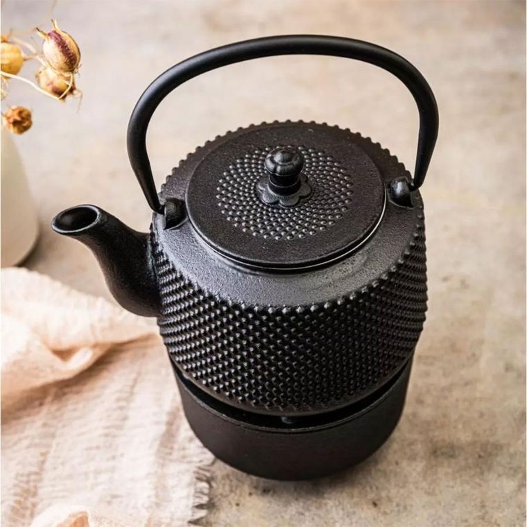 Kinghoff, zaparzacz żeliwny dzbanek z filtrem i podgrzewaczem, 0.8l