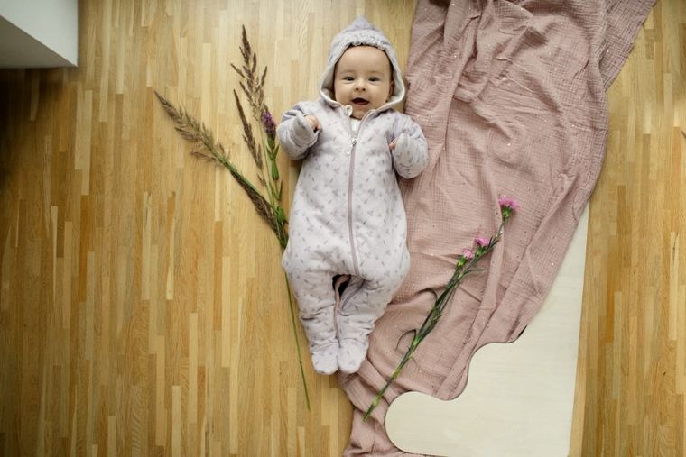 Kombinezon przejściowy dziewczęcy z kapturem, fioletowy, Charlotte, Pinokio