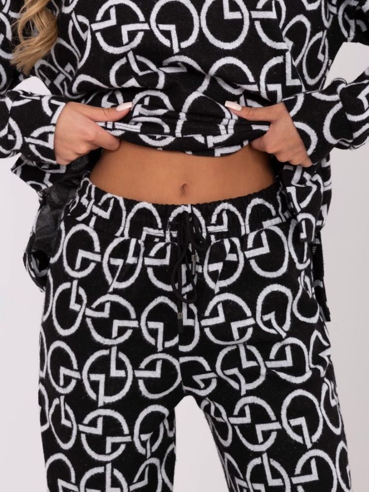 Komplet damski, czarny, Lakerta