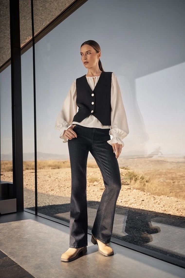 Koszula damska z długim rękawem, biała, Moodo