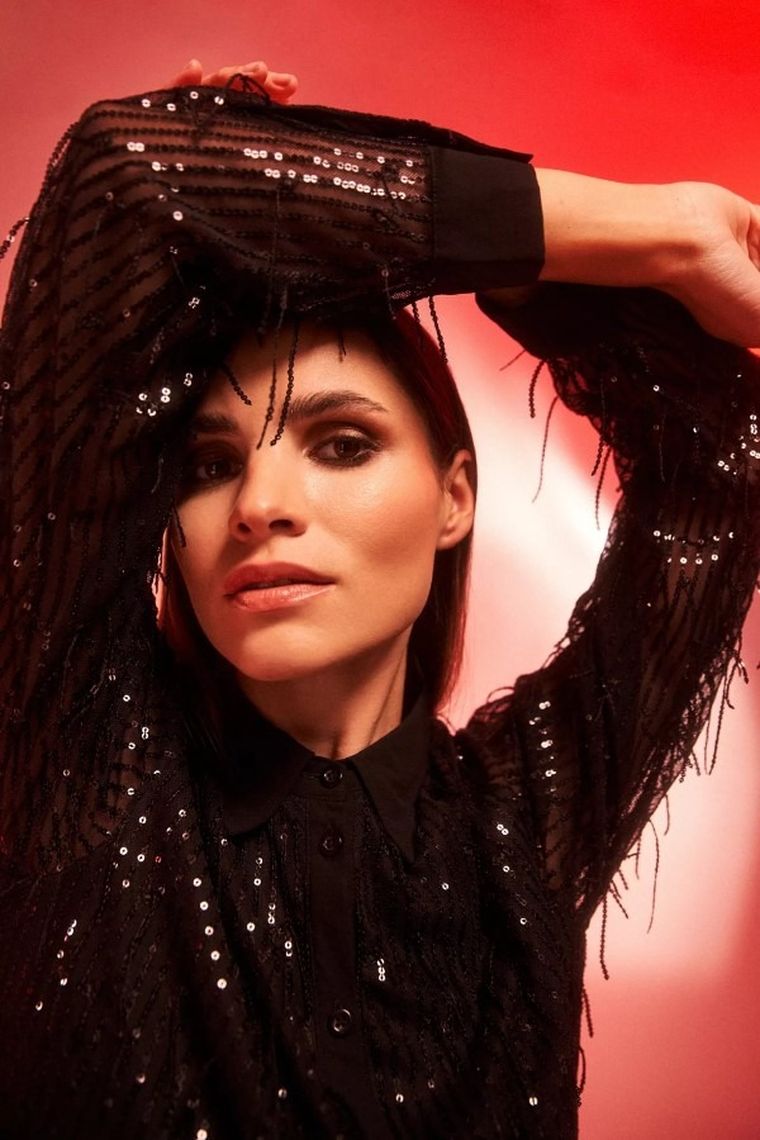 Koszula damska z długim rękawem, czarna, Moodo