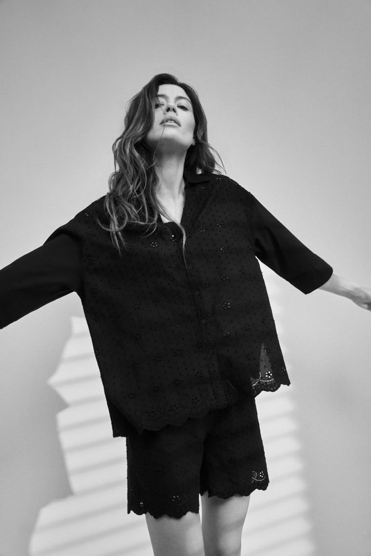 Koszula damska z długim rękawem, czarna, Moodo