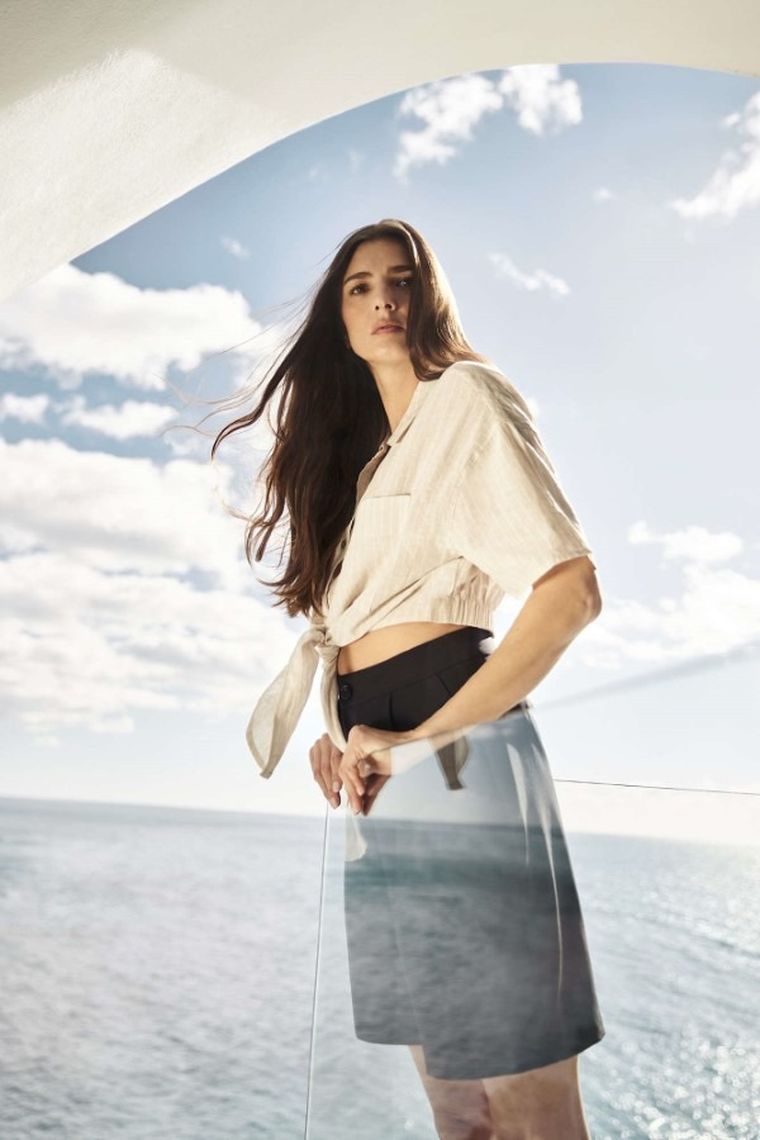 Koszula damska z krótkim rękawem, z lnem, beżowa, Moodo