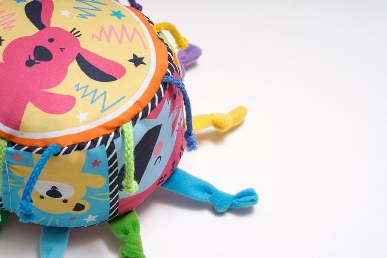 K's Kids, Muzyczny bębenek, instrument muzyczny