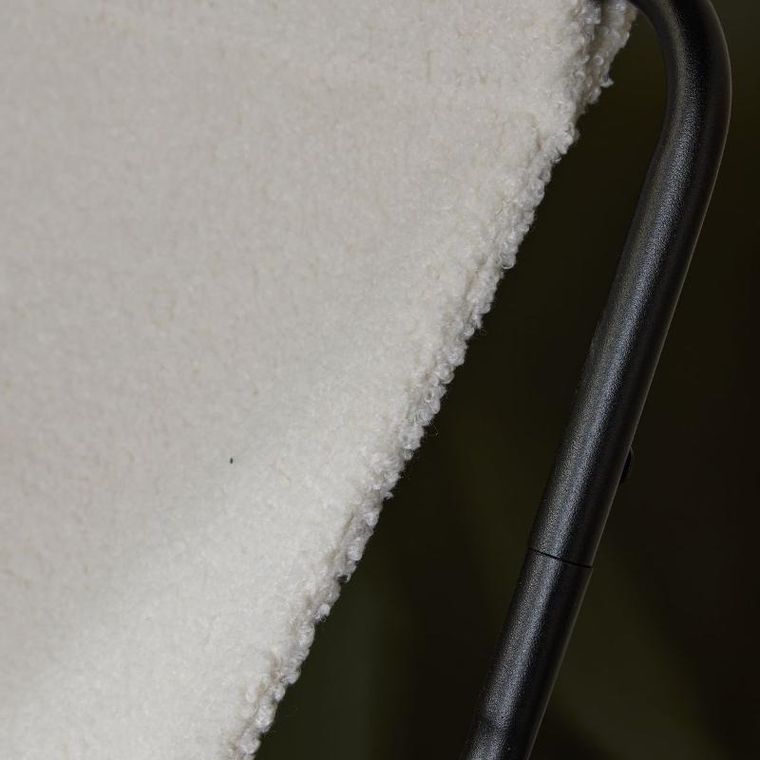 La Factory, fotel metalowy, Matisse, z siedziskiem z bouclé