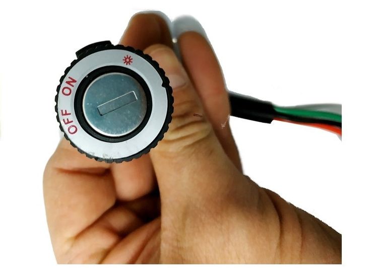 Lean Cars, Ford Ranger, stacyjka z kluczem do pojazdu na akumulator