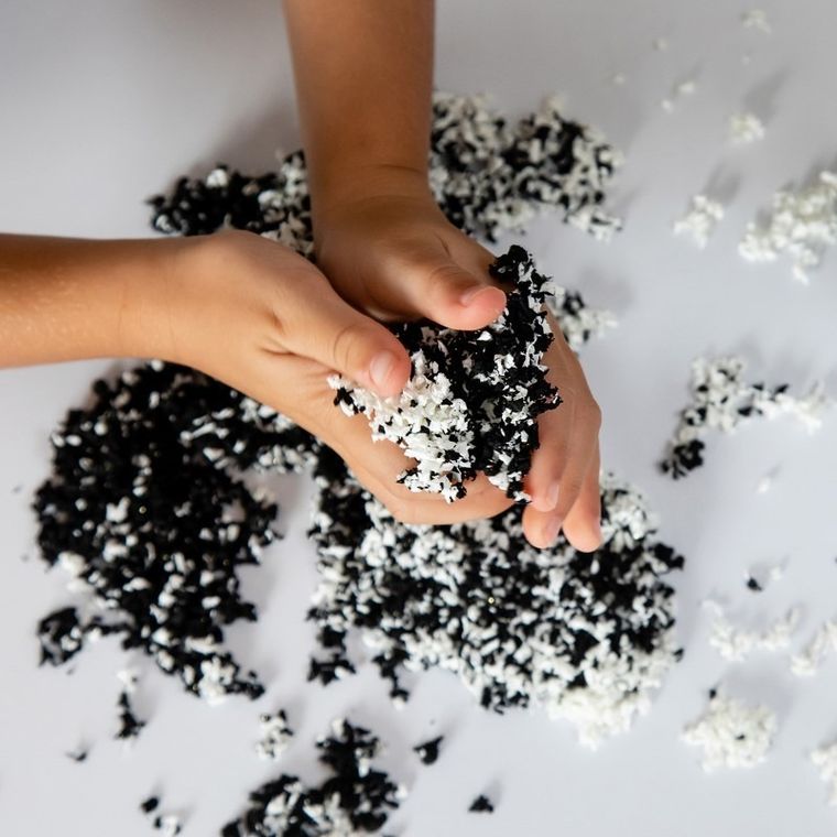 Learning Resources, Playfoam Pluffle, masa piankowa, czarno-biała