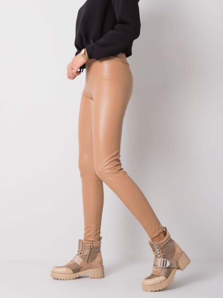 Legginsy damskie, jasnobrązowe, ekoskóra, Rue Paris