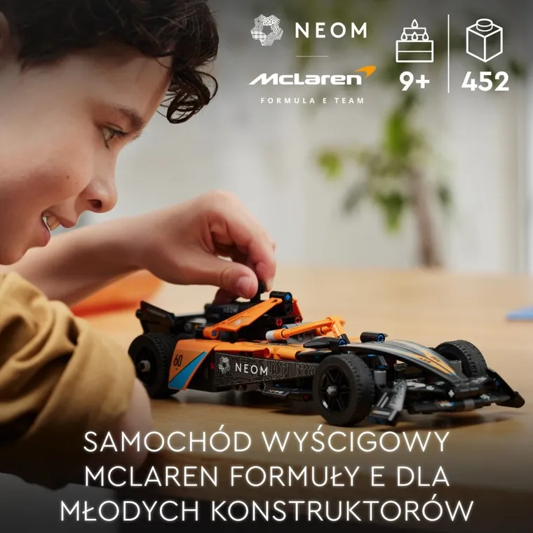 LEGO Technic, NEOM McLaren Formula E Race Car, 42169