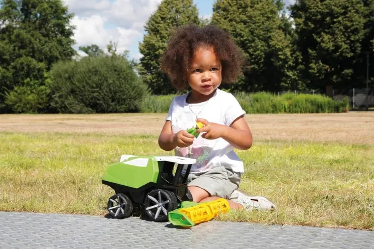 Lena, Truxx2, kombajn, pojazd