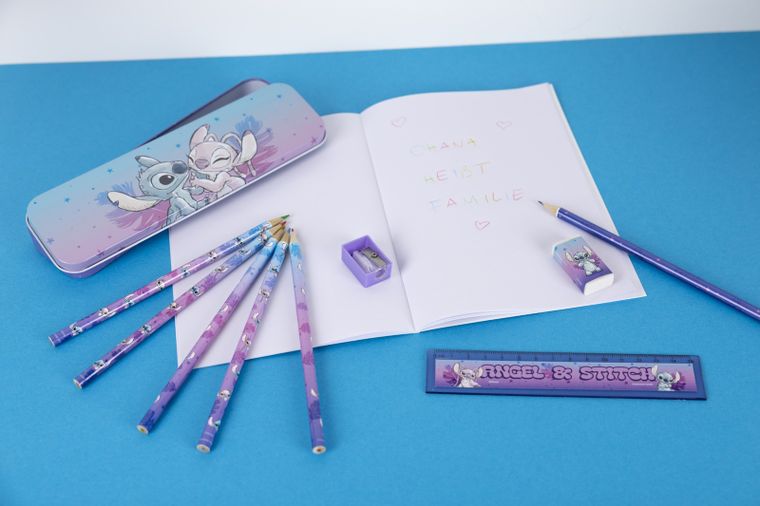 Lilo i Stitch, zestaw szkolny z notatnikiem, metalowym piórnikiem, kredkami, ołówkiem, linijką, 11 elementów